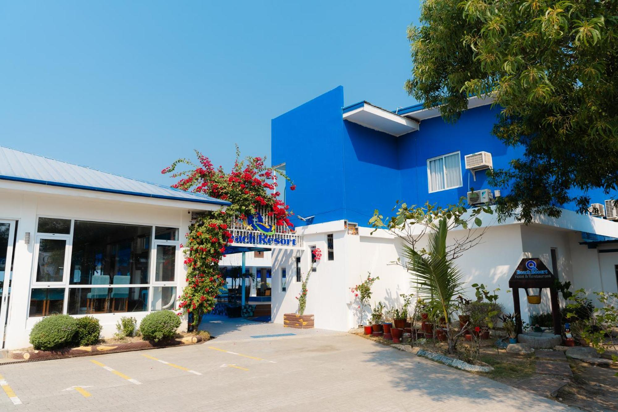 Q Beach Resort Cabangan Luaran gambar