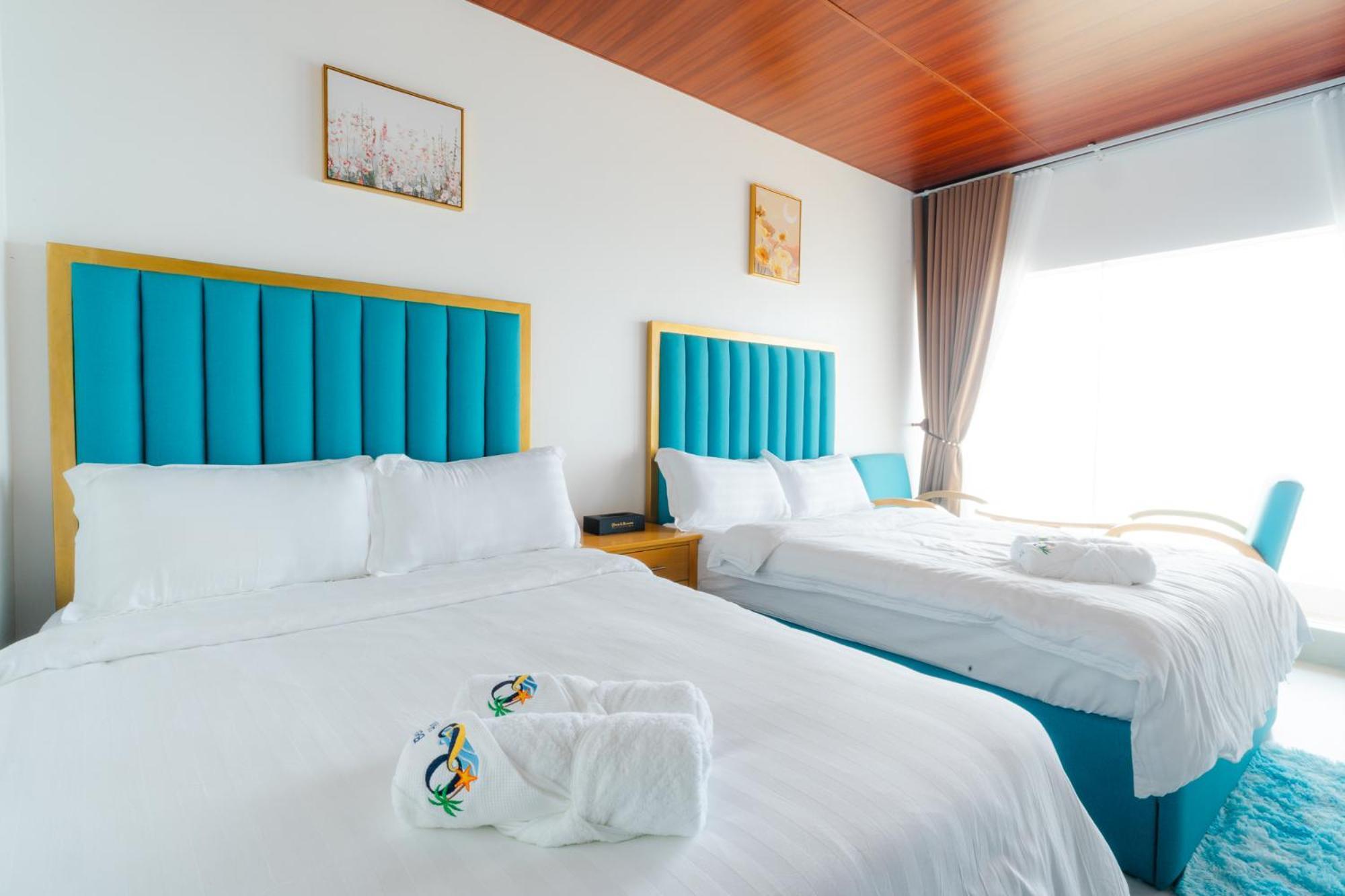 Q Beach Resort Cabangan Luaran gambar