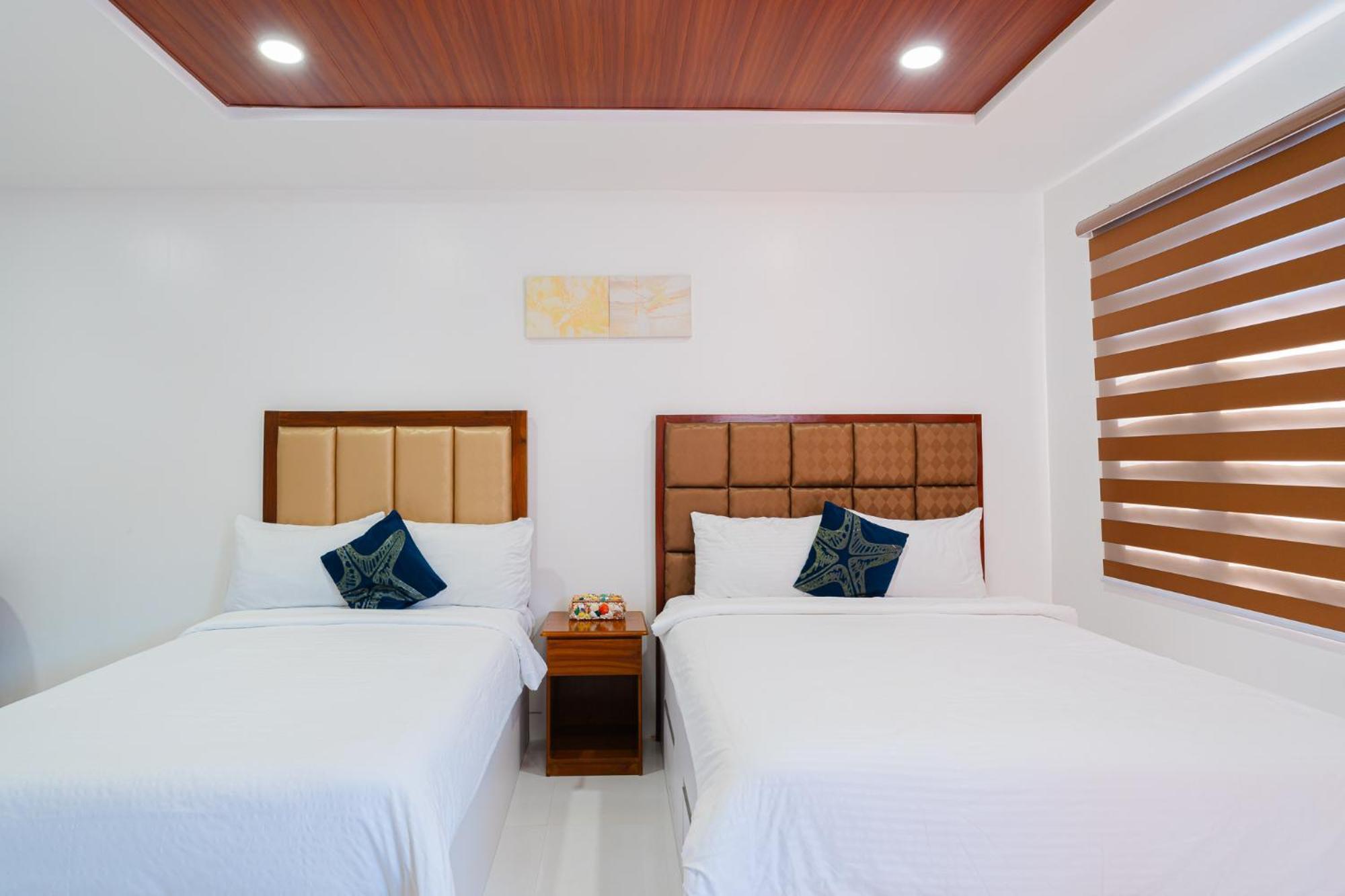 Q Beach Resort Cabangan Luaran gambar
