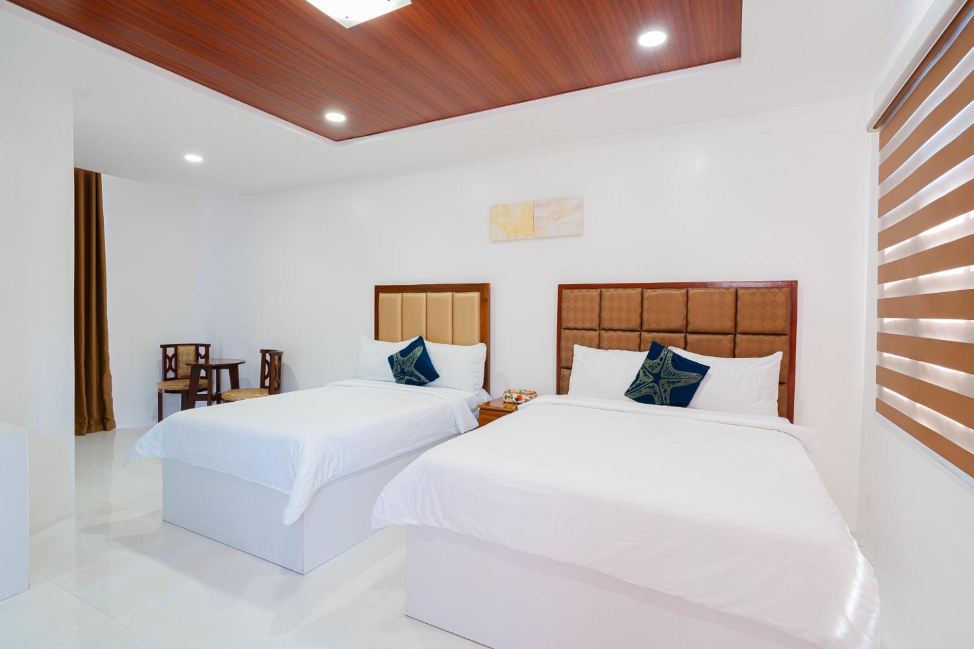 Q Beach Resort Cabangan Luaran gambar
